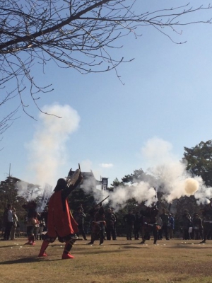 「ずどん！」と響く迫力の演武★高松城鉄砲隊演武披露