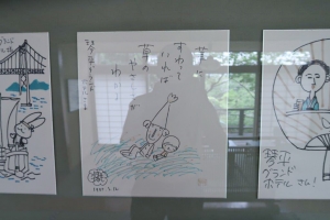 ＼名作に触れる特別なひととき／ 漫画家さんの直筆色紙を湯上がり処で展示中♪
