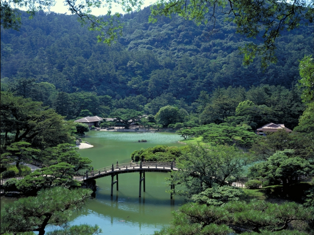 《 栗林公園 》お殿さま気分で舟遊び♪゛