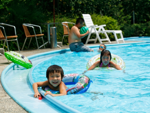 暑い夏はプールで大はしゃぎ♪　　※明日7/21空室あります