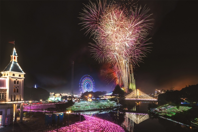 🎆8/30（土）開催！ まるがめ婆娑羅花火ファンタジアinレオマ🎇