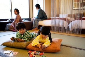 夕食も朝食もお部屋で♪　プライベートな食事愉しむ「おこもり旅」