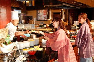【6月14日・21日限定】週末の贅沢ステイ♪桜の抄の“バラ風呂”と朝食バイキングで癒しの時間を